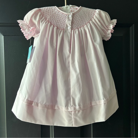 ANAVINI Hand Smocked Light Pink Dress With Crosses Baby Girls Size 9 Months - Picture 8 of 9